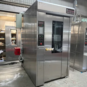 Lò bánh mì xoay 16 khay điện và dầu